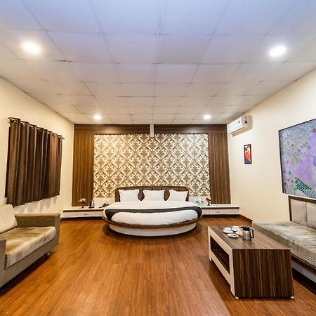 Narmada Hills Resort Godarpura エクステリア 写真