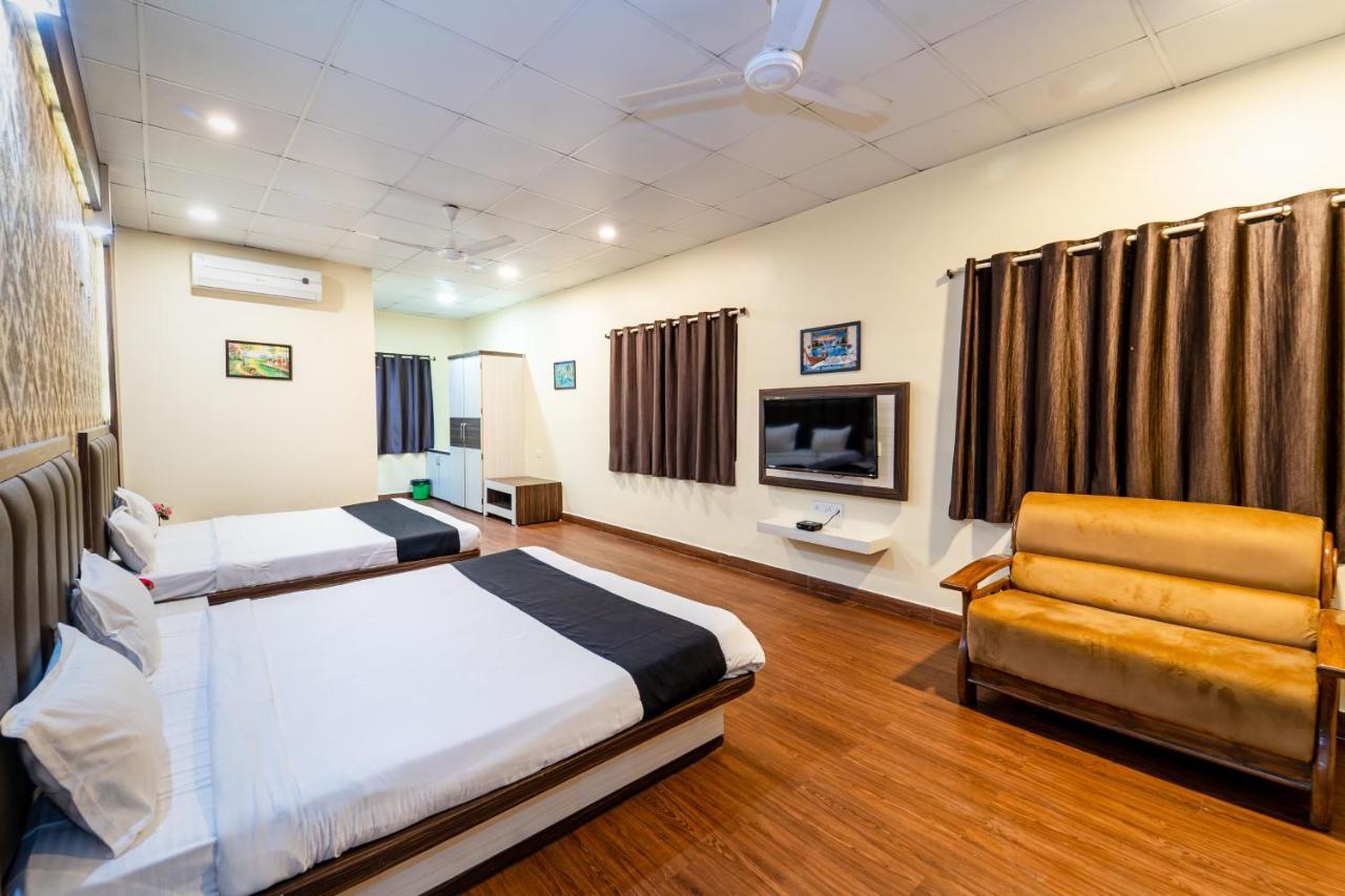 Narmada Hills Resort Godarpura エクステリア 写真