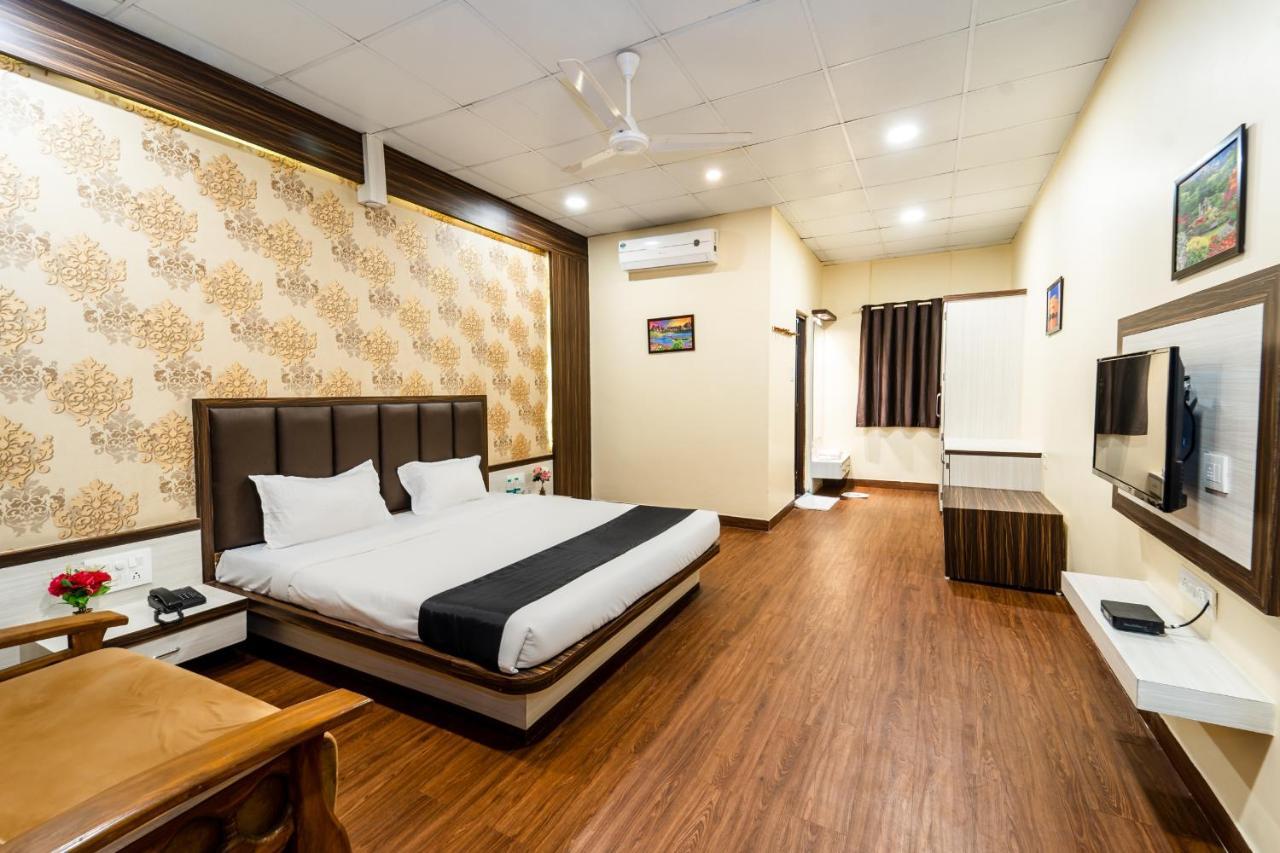 Narmada Hills Resort Omkareshwar エクステリア 写真