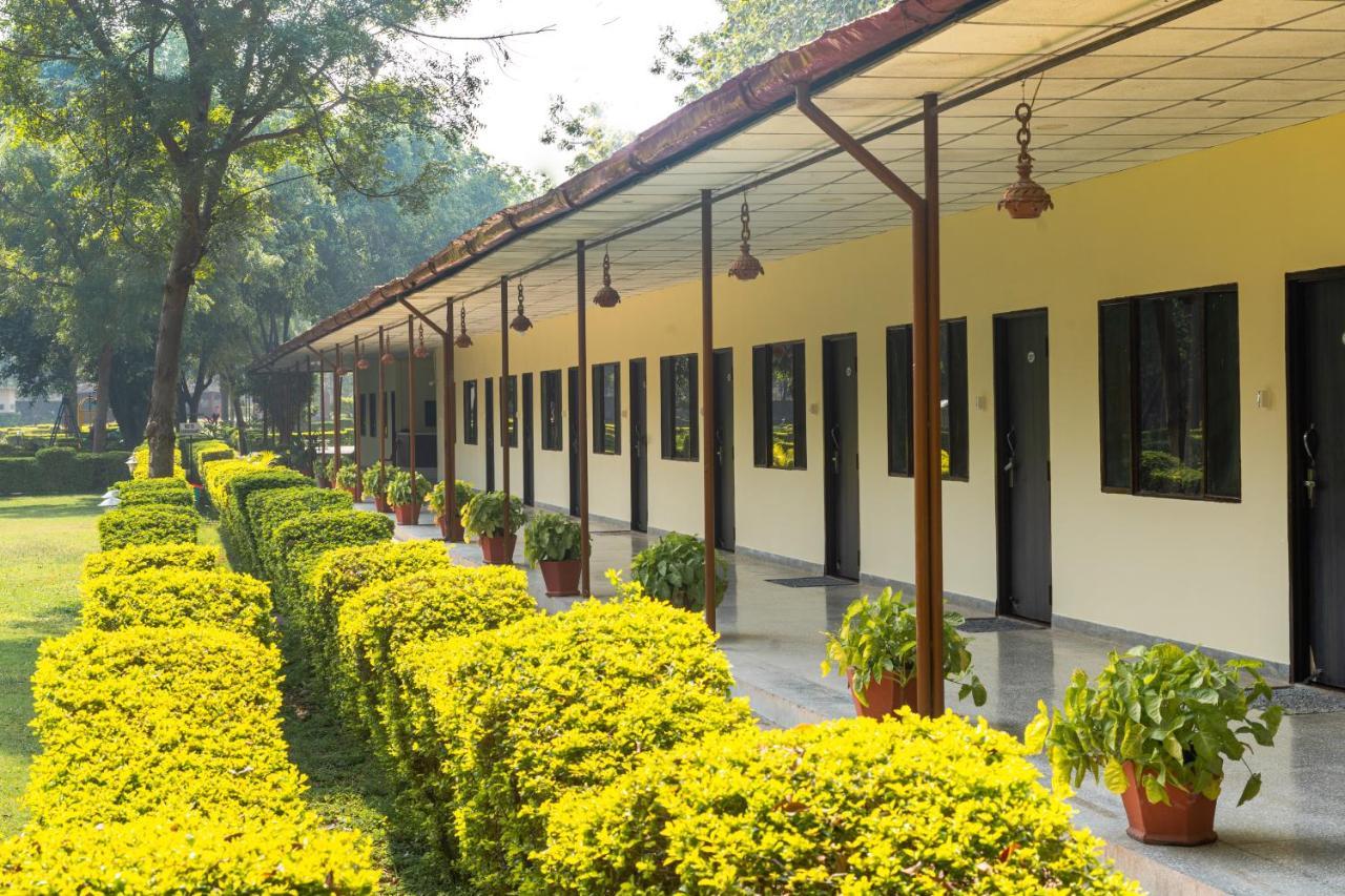 Narmada Hills Resort Godarpura エクステリア 写真