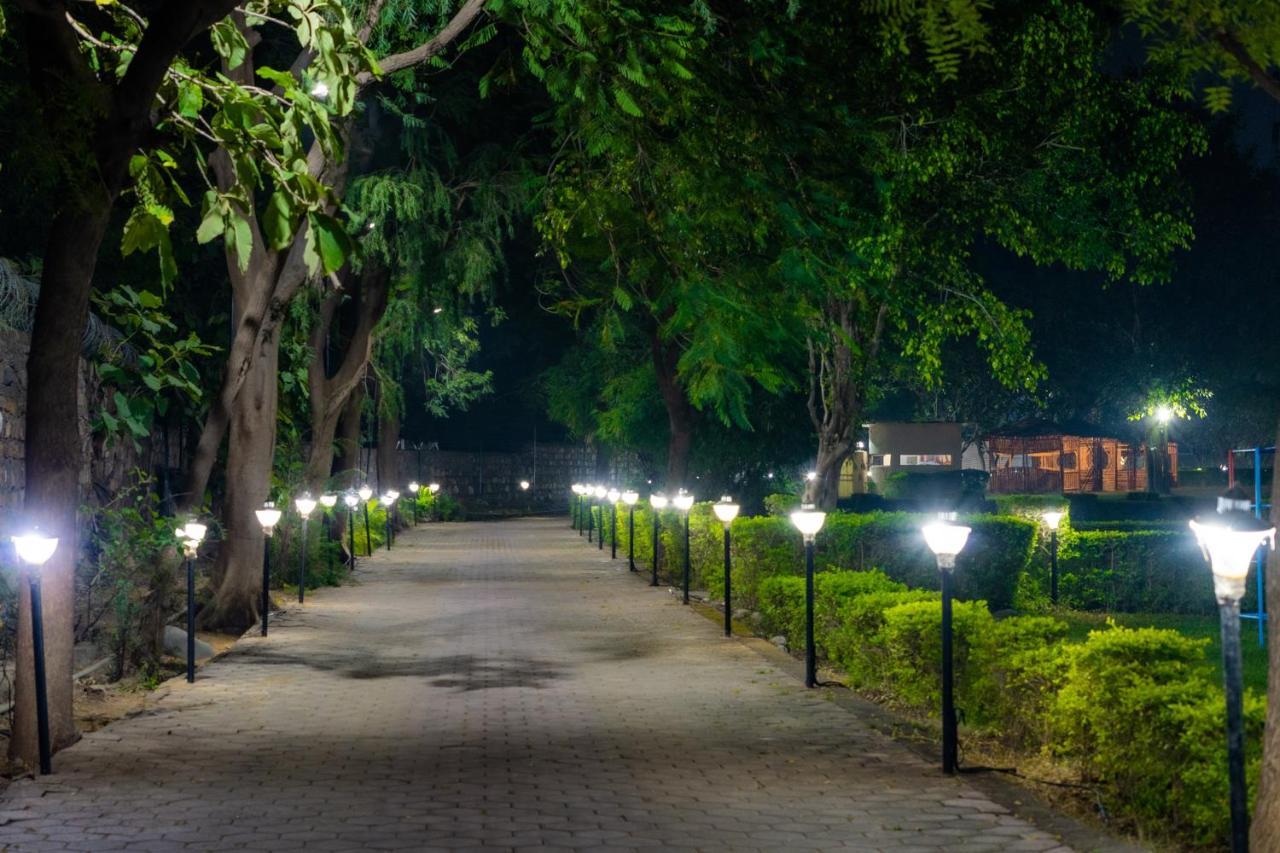 Narmada Hills Resort Godarpura エクステリア 写真