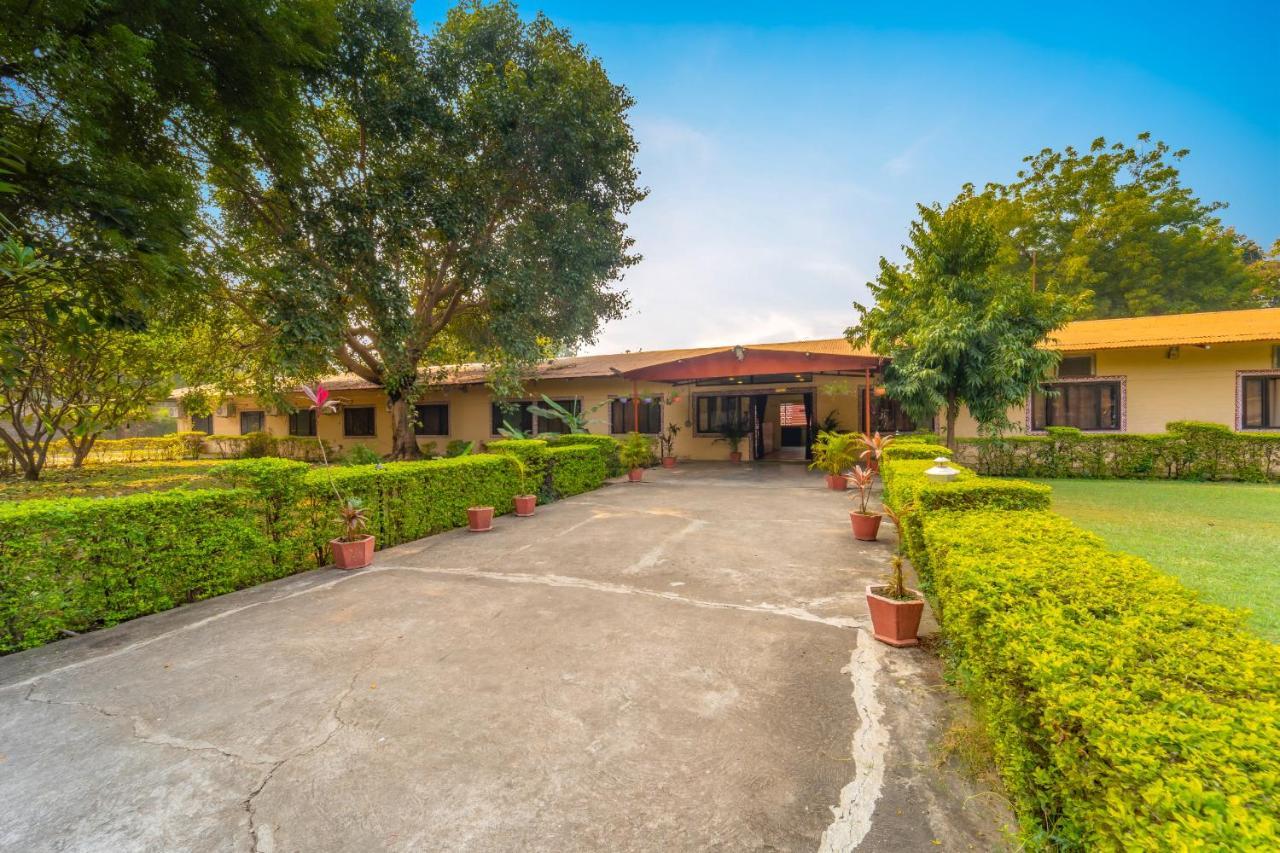 Narmada Hills Resort Godarpura エクステリア 写真
