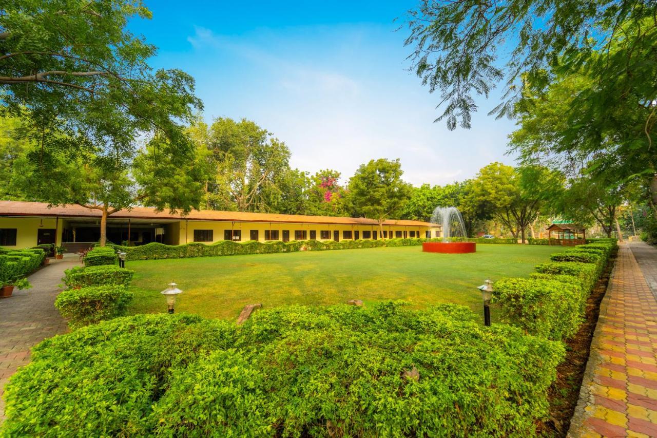 Narmada Hills Resort Omkareshwar エクステリア 写真