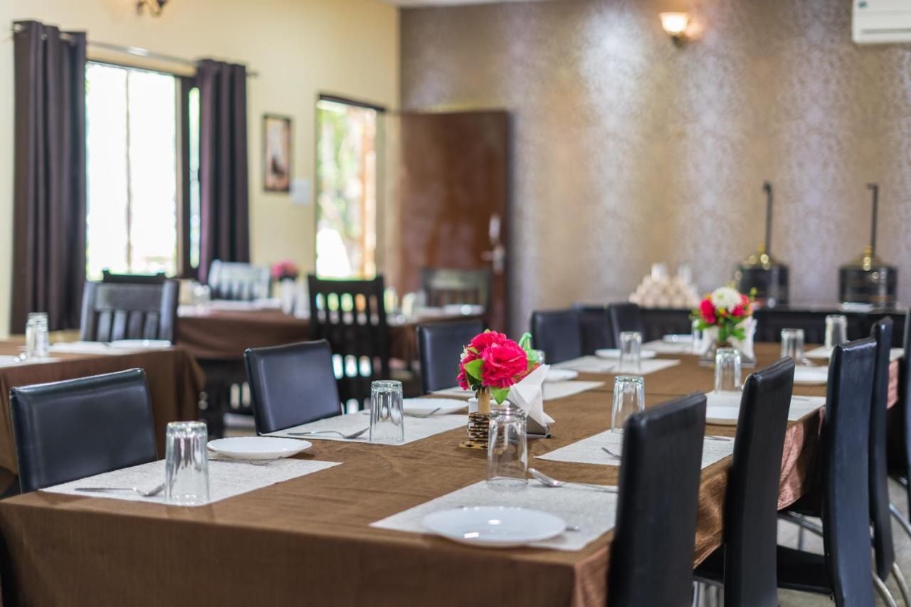 Narmada Hills Resort Godarpura エクステリア 写真