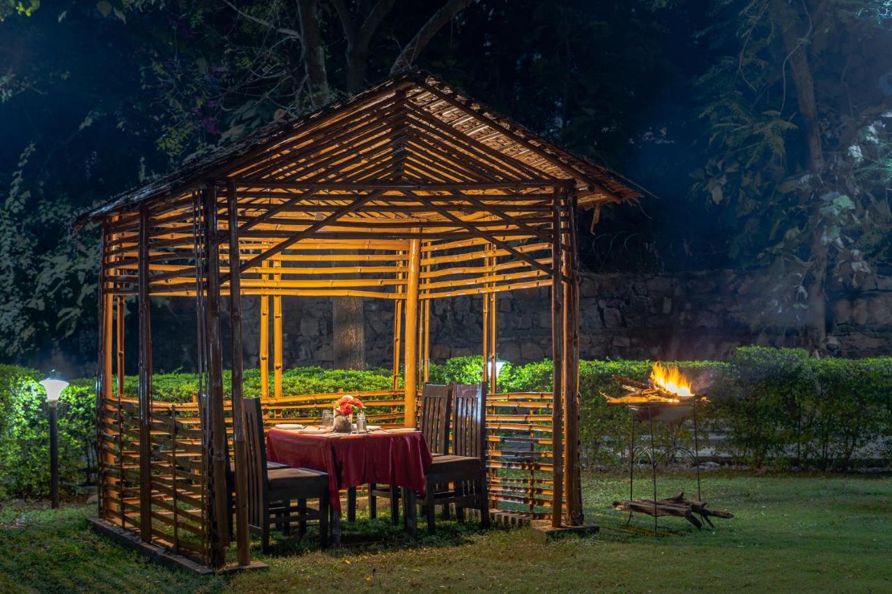 Narmada Hills Resort Godarpura エクステリア 写真